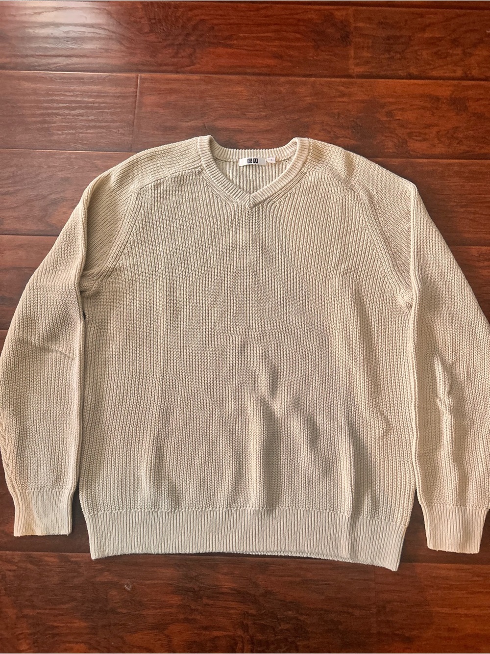 Uniqlo Men's Cream V-Neck Sweater